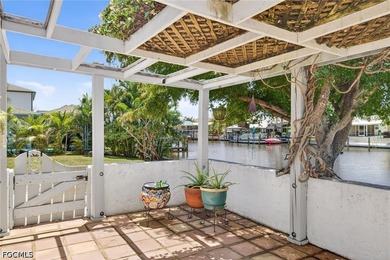 Old Florida charm meets waterfront living in the heart of - photo 31