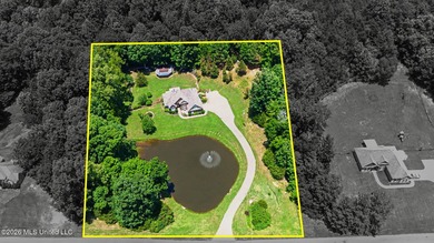SECLUDED COUNTRY RETREAT ON 2 ACRES IN BYHALIA! Welcome to 186 - photo 34