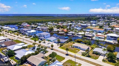 Old Florida charm meets waterfront living in the heart of - photo 44