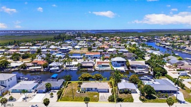 Old Florida charm meets waterfront living in the heart of - photo 45