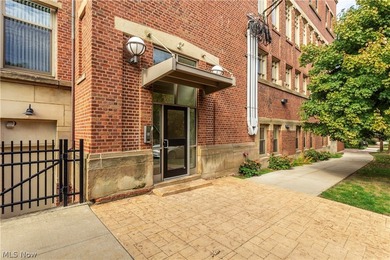 Welcome to Franklin Lofts in the heart of Ohio City's vibrant - photo 1