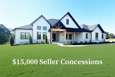 Beaver Lake Home For Sale in Lowell Arkansas