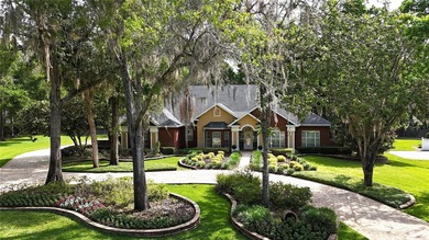 Elegant Living in the Country Club of Ocala Located within the - photo 6