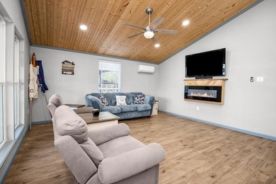 WATERFRONT HOME - PINE ISLAND COVE! If you're looking for a - photo 13
