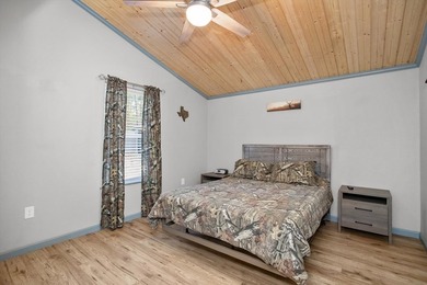 WATERFRONT HOME - PINE ISLAND COVE! If you're looking for a - photo 16