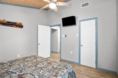 WATERFRONT HOME - PINE ISLAND COVE! If you're looking for a - photo 17