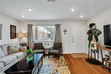 St. Charles Avenue Condo with Pool, Parking, and Streetcar