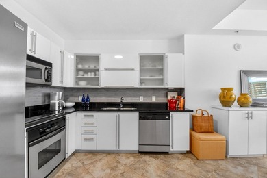 Welcome to this stylishly designed Flagler Dr. open airy one - photo 5