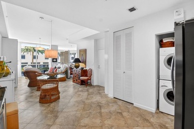 Welcome to this stylishly designed Flagler Dr. open airy one - photo 9