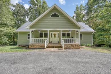 Lake Chatuge Home For Sale in Hayesville North Carolina