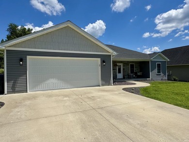 Welcome home to this this beautifully designed 4 bedroom, 2 bath - photo 3