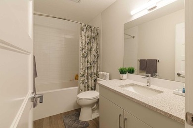 TWO TITLED PARKING | TOP FLOOR | AIR CONDITIONED | RADIANT - photo 6