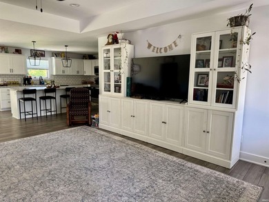 Welcome home to this this beautifully designed 4 bedroom, 2 bath - photo 8
