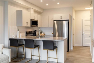 TWO TITLED PARKING | TOP FLOOR | AIR CONDITIONED | RADIANT - photo 10