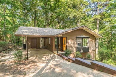 PRICE IMPROVEMENT!! Welcome to your private treetop sanctuary in - photo 3