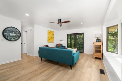 PRICE IMPROVEMENT!! Welcome to your private treetop sanctuary in - photo 8