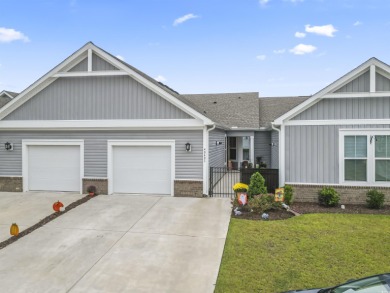 Lake Townhome/Townhouse For Sale in Myrtle Beach, South Carolina