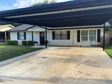 Additional listing photo 1