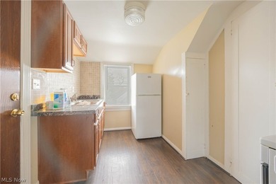 discover this beautiful maintained triplex, ideallly located - photo 16