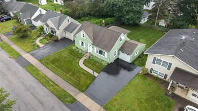 Homes like this do not come along often! Loved and cared for by - photo 40