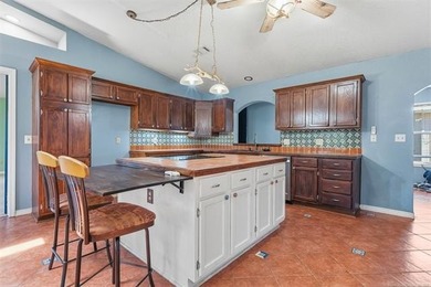 Welcome to your private retreat in the sought-after Mountain - photo 8