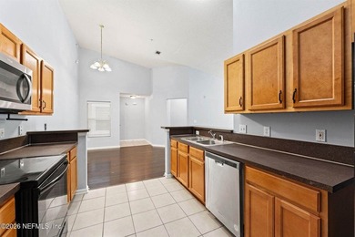 Welcome Home to Manotak Oaks! This second floor 2 bedroom, 2 - photo 12