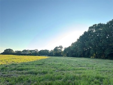 There are properties that offer land, and then there are - photo 6