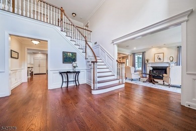 Nestled on a quiet Cul- de sac, this beautiful colonial home is - photo 4