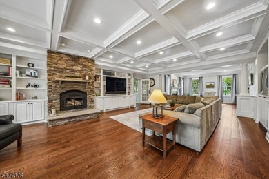 Nestled on a quiet Cul- de sac, this beautiful colonial home is - photo 5
