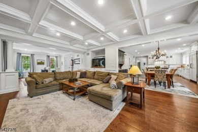Nestled on a quiet Cul- de sac, this beautiful colonial home is - photo 6