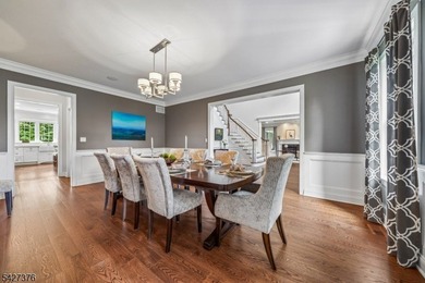 Nestled on a quiet Cul- de sac, this beautiful colonial home is - photo 7