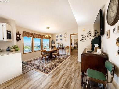 Enjoy coastal living in this well-maintained double-wide - photo 7