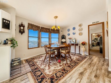 Enjoy coastal living in this well-maintained double-wide - photo 8