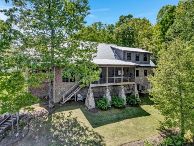 Wonderful Newer home on Smith Lake, 3BR/3BA, totally custom - Lake Home For Sale in Crane Hill, Alabama