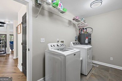 CHARMING LAKE HOUSE WITH GUEST SUITE | REMODELED IN 2023 | YEAR - photo 23