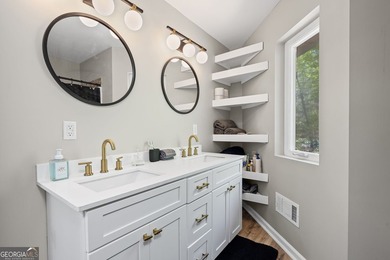 CHARMING LAKE HOUSE WITH GUEST SUITE | REMODELED IN 2023 | YEAR - photo 27
