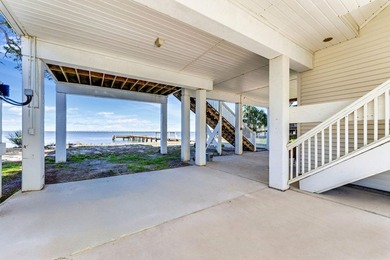 Beautiful Gary Ulrich custom built bay front home. Boat dock - photo 3