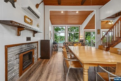 Wake up to the beauty of Highland Lakes in this move-in ready - photo 8