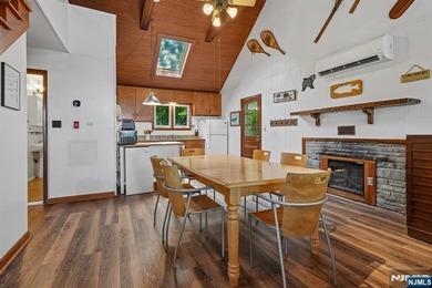 Wake up to the beauty of Highland Lakes in this move-in ready - photo 10