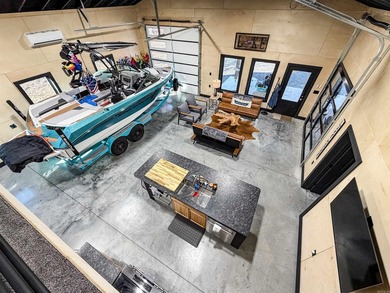 Additional listing photo 4