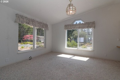 Beautifully maintained and updated Fuqua home on desirable - photo 16