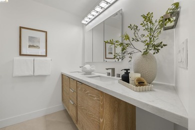 Contemporary style meets exceptional craftsmanship in this - photo 18