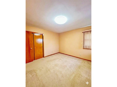 Welcome to this beautifully maintained single-family detached - photo 22
