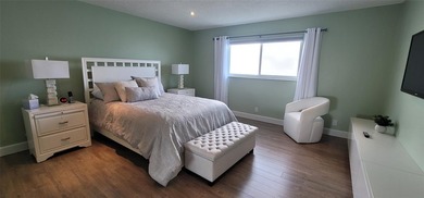 owner says SELL !! STUNNING 1 BEDROOM 1 BATH CONDO with a - photo 27
