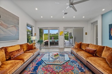 A house with modern finishes and amazing vintage decor combines - photo 9