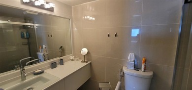 owner says SELL !! STUNNING 1 BEDROOM 1 BATH CONDO with a - photo 34