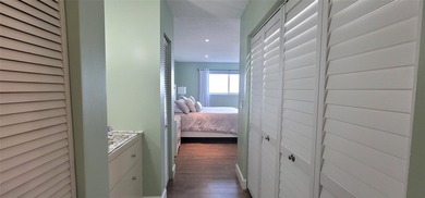 owner says SELL !! STUNNING 1 BEDROOM 1 BATH CONDO with a - photo 37