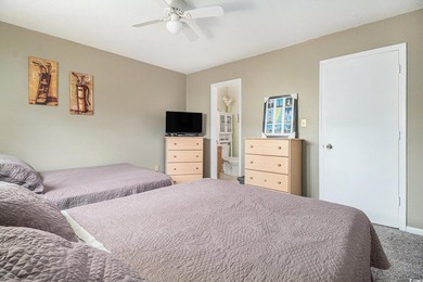 Experience a relaxed coastal lifestyle in this fully furnished - photo 10