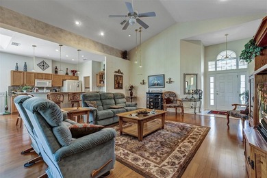 Welcome to this beautifully maintained 3-bedroom, 2-bath home - photo 6