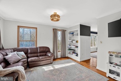 Welcome to this unique 5 bedroom, 3.5 bath Colonial home in - photo 7